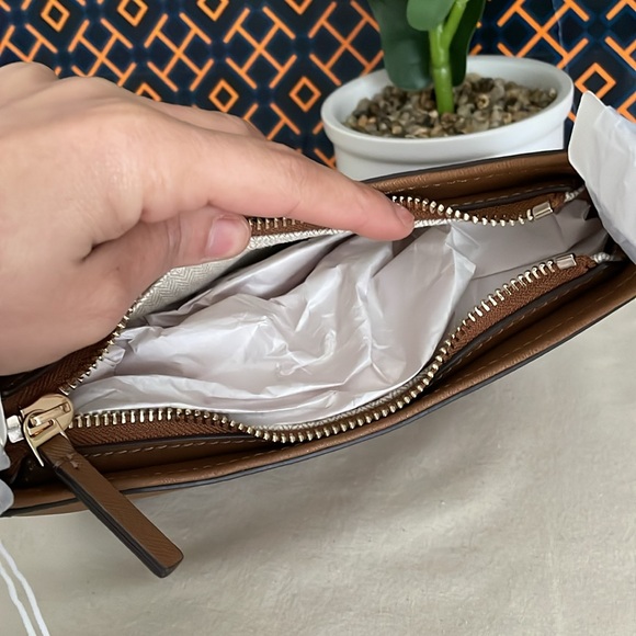 NWT , tory burch Emerson brown shoulder bag moose 150258 - Picture 7 of 14